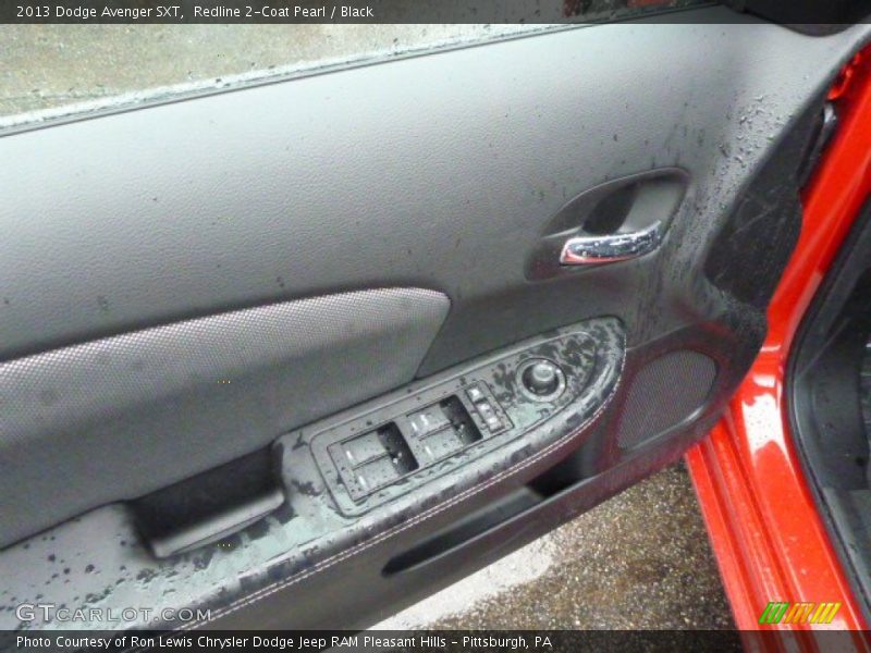 Redline 2-Coat Pearl / Black 2013 Dodge Avenger SXT