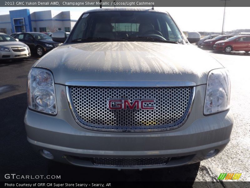 Champagne Silver Metallic / Cocoa/Light Cashmere 2013 GMC Yukon Denali AWD