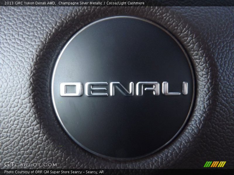 Champagne Silver Metallic / Cocoa/Light Cashmere 2013 GMC Yukon Denali AWD