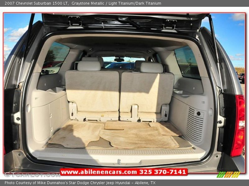 Graystone Metallic / Light Titanium/Dark Titanium 2007 Chevrolet Suburban 1500 LT