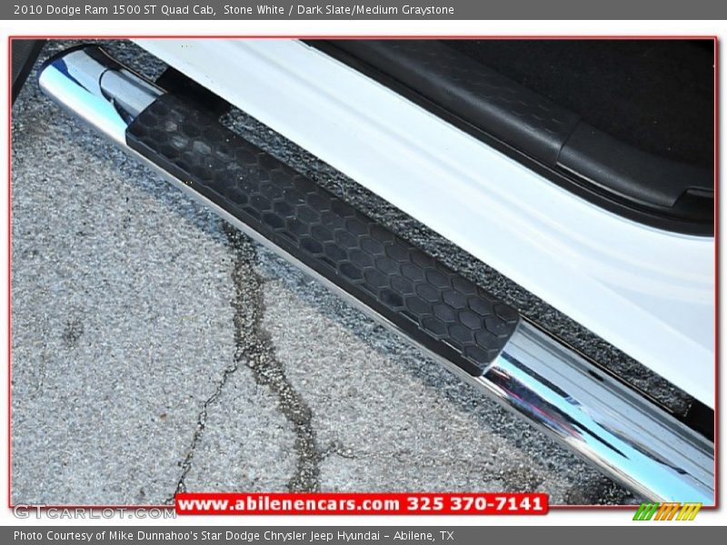 Stone White / Dark Slate/Medium Graystone 2010 Dodge Ram 1500 ST Quad Cab