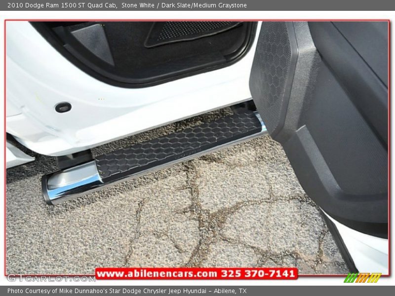 Stone White / Dark Slate/Medium Graystone 2010 Dodge Ram 1500 ST Quad Cab