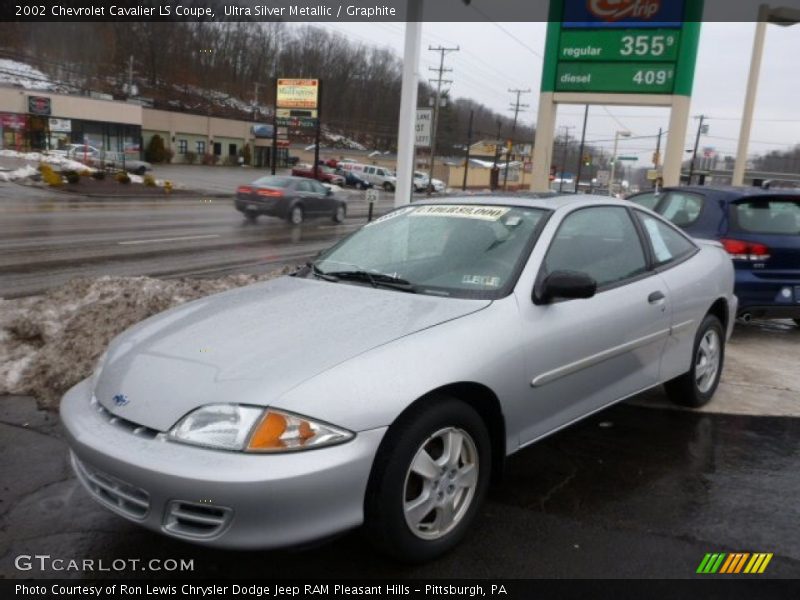 Front 3/4 View of 2002 Cavalier LS Coupe