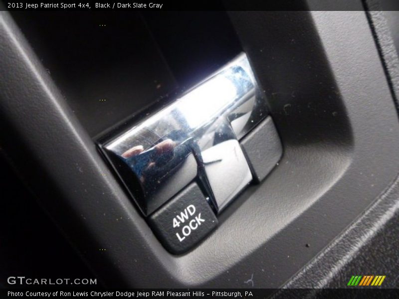 Black / Dark Slate Gray 2013 Jeep Patriot Sport 4x4
