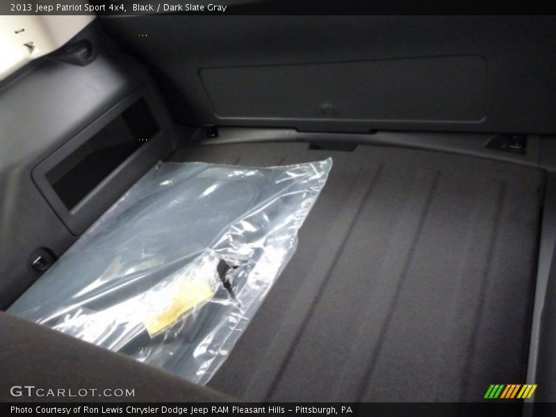 Black / Dark Slate Gray 2013 Jeep Patriot Sport 4x4