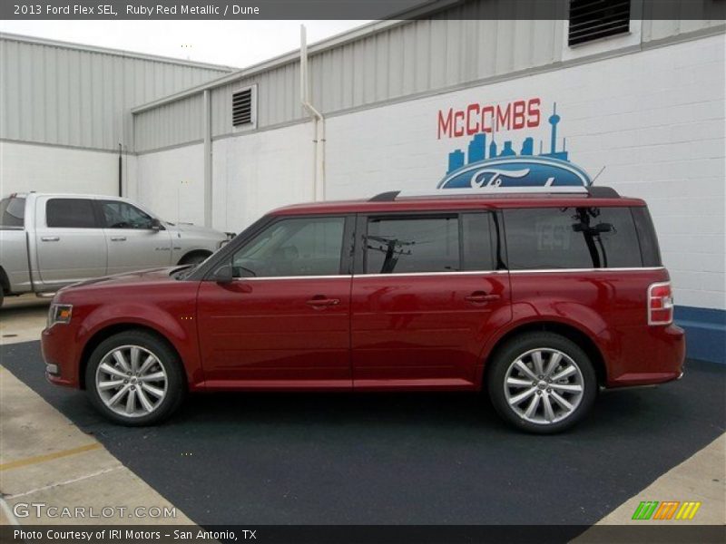 Ruby Red Metallic / Dune 2013 Ford Flex SEL