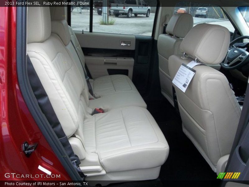 Ruby Red Metallic / Dune 2013 Ford Flex SEL