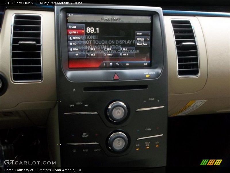 Controls of 2013 Flex SEL