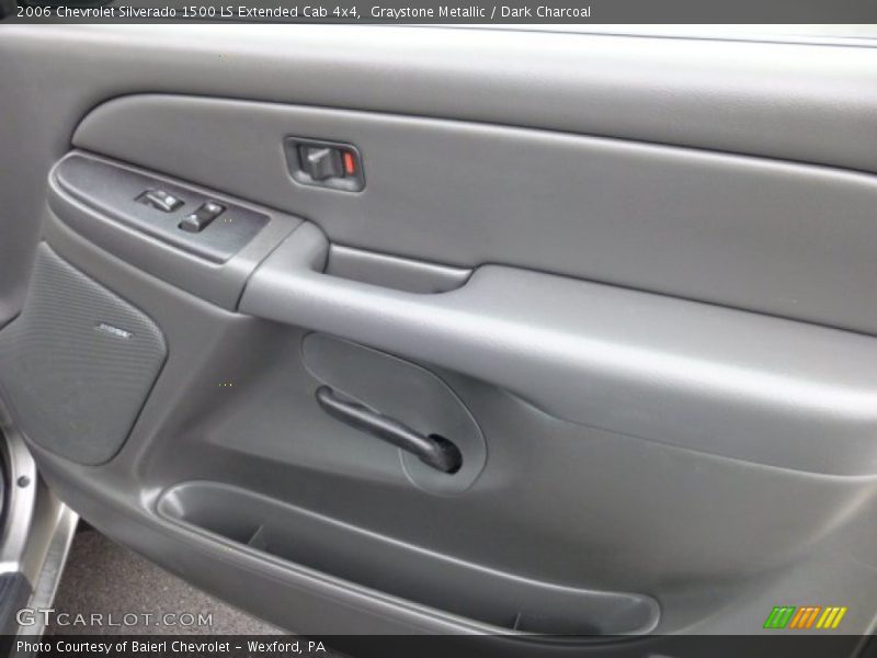 Graystone Metallic / Dark Charcoal 2006 Chevrolet Silverado 1500 LS Extended Cab 4x4