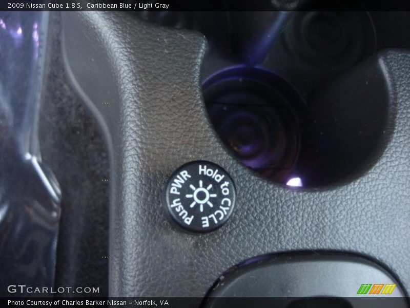 Caribbean Blue / Light Gray 2009 Nissan Cube 1.8 S
