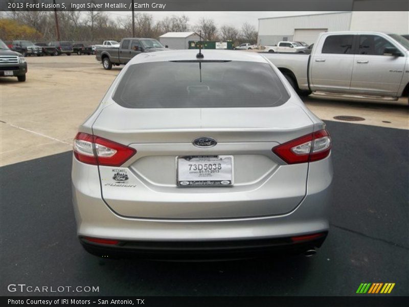 Ingot Silver Metallic / Earth Gray 2013 Ford Fusion S