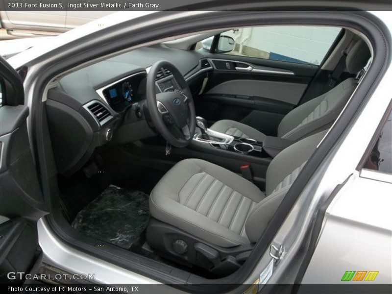 Ingot Silver Metallic / Earth Gray 2013 Ford Fusion S