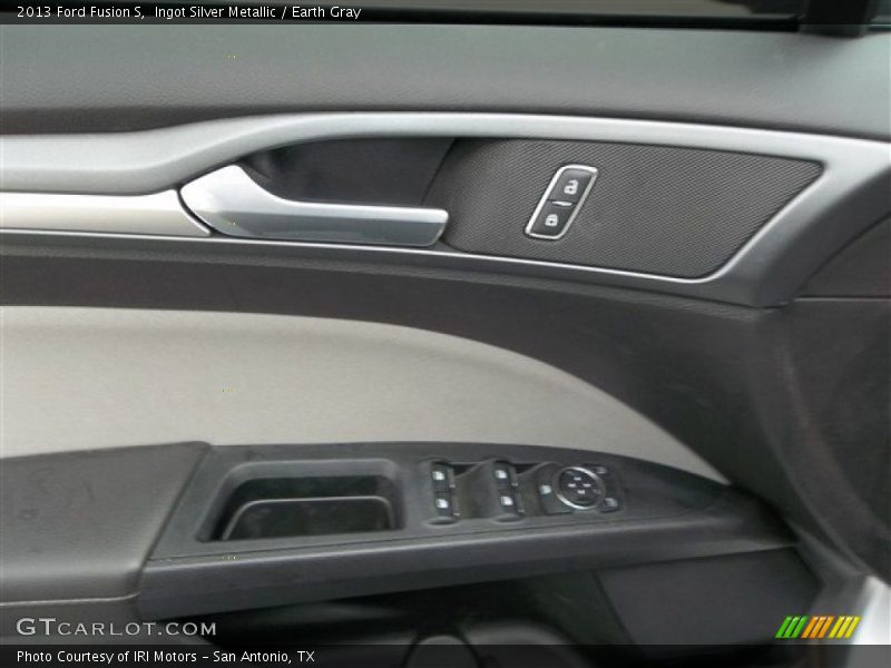 Ingot Silver Metallic / Earth Gray 2013 Ford Fusion S