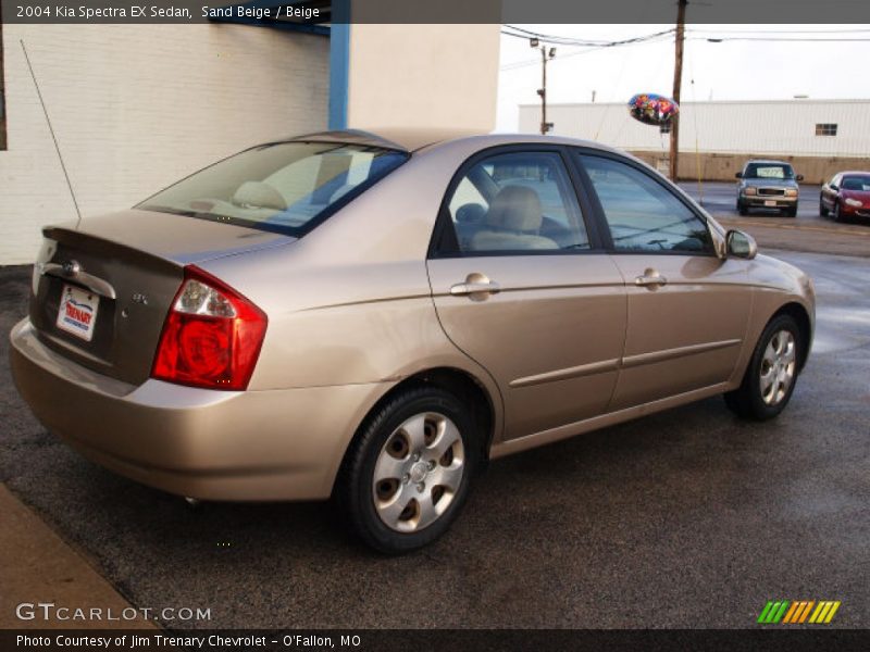 Sand Beige / Beige 2004 Kia Spectra EX Sedan