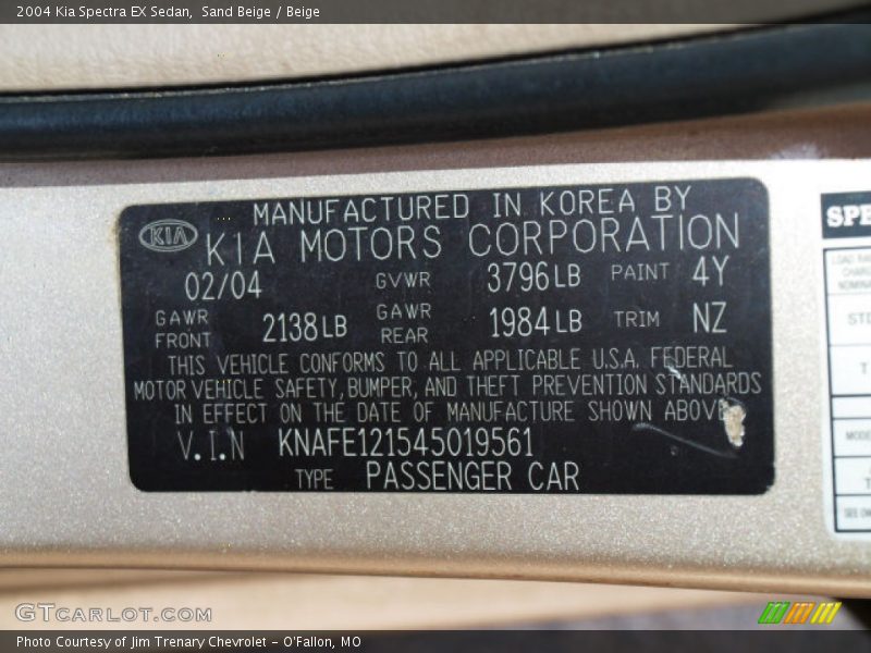 Sand Beige / Beige 2004 Kia Spectra EX Sedan