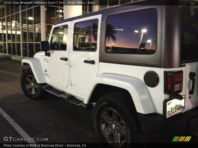 Bright White / Black 2012 Jeep Wrangler Unlimited Sport S 4x4