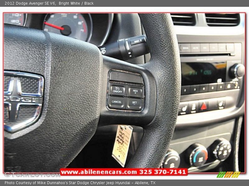 Bright White / Black 2012 Dodge Avenger SE V6