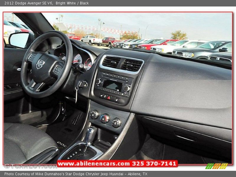 Bright White / Black 2012 Dodge Avenger SE V6