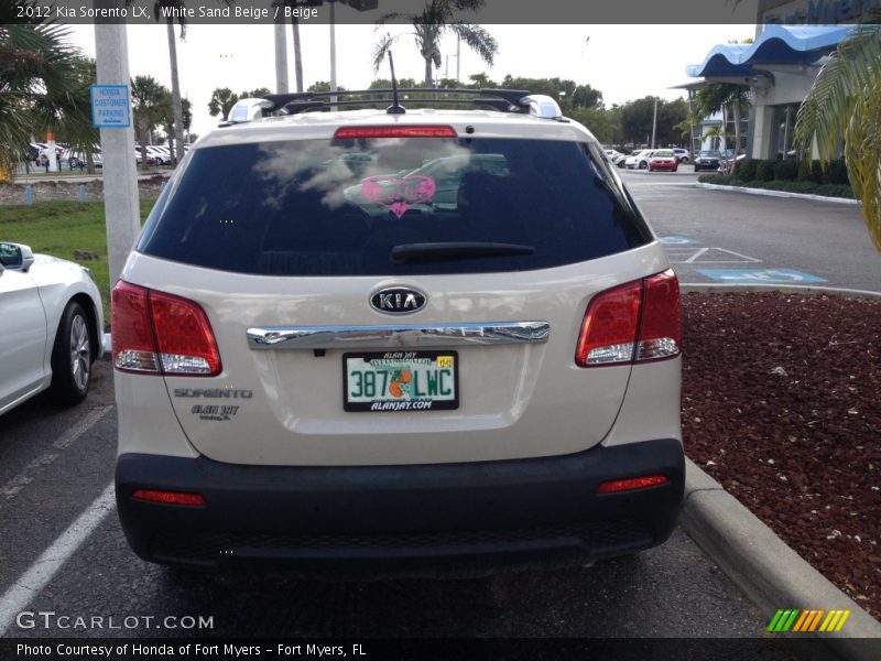 White Sand Beige / Beige 2012 Kia Sorento LX