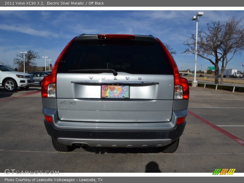 Electric Silver Metallic / Off Black 2011 Volvo XC90 3.2