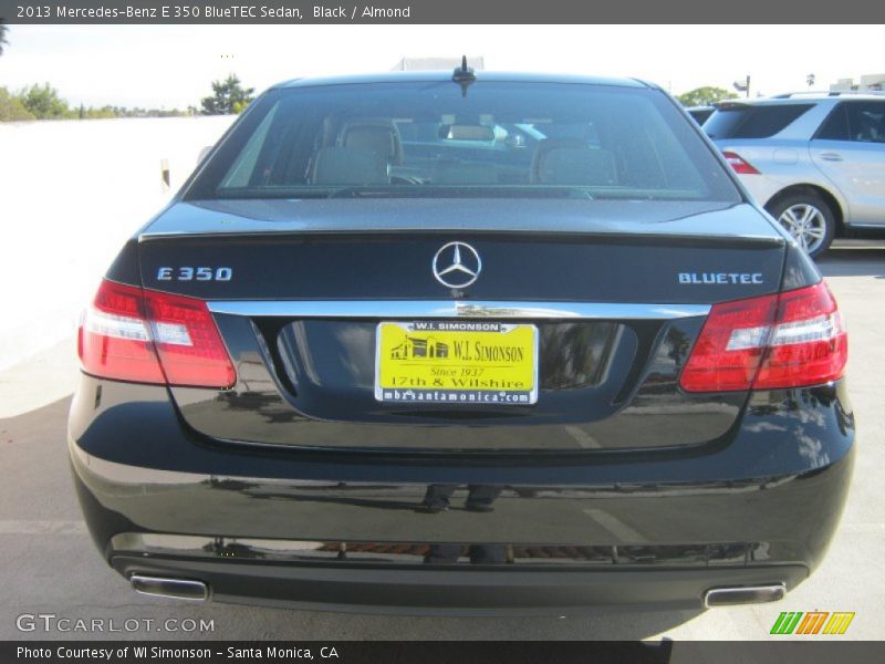 Black / Almond 2013 Mercedes-Benz E 350 BlueTEC Sedan