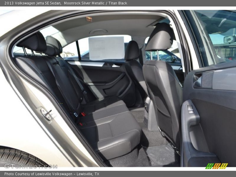 Moonrock Silver Metallic / Titan Black 2013 Volkswagen Jetta SE Sedan