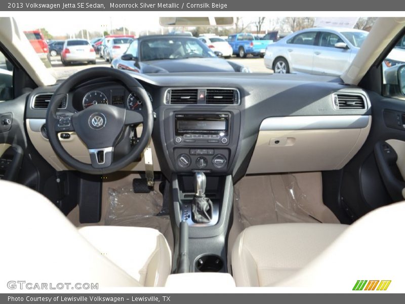 Moonrock Silver Metallic / Cornsilk Beige 2013 Volkswagen Jetta SE Sedan