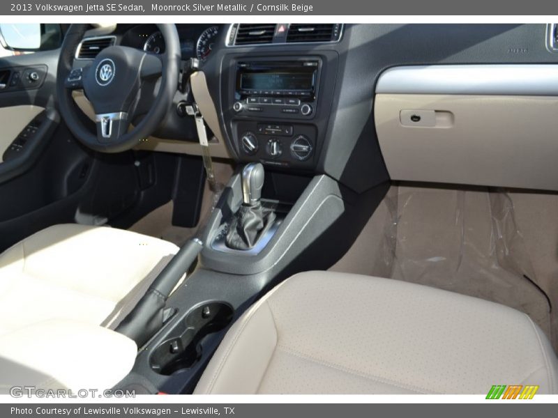 Moonrock Silver Metallic / Cornsilk Beige 2013 Volkswagen Jetta SE Sedan