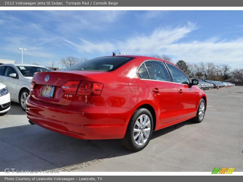 Tornado Red / Cornsilk Beige 2013 Volkswagen Jetta SE Sedan