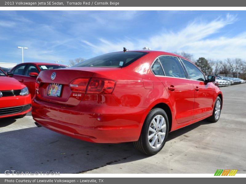 Tornado Red / Cornsilk Beige 2013 Volkswagen Jetta SE Sedan
