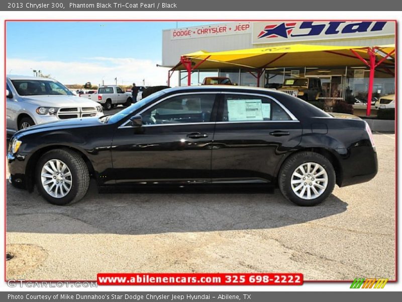 Phantom Black Tri-Coat Pearl / Black 2013 Chrysler 300