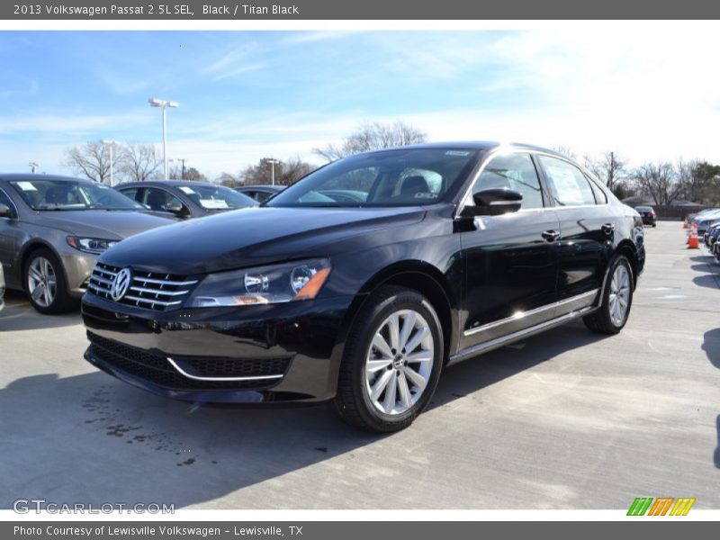Black / Titan Black 2013 Volkswagen Passat 2.5L SEL
