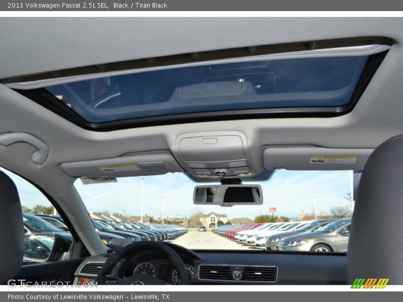 Black / Titan Black 2013 Volkswagen Passat 2.5L SEL