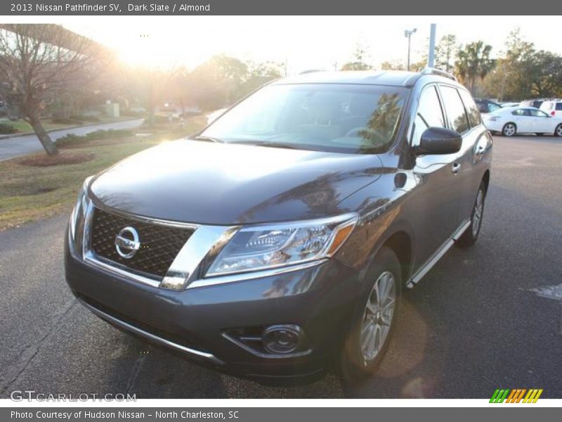 Dark Slate / Almond 2013 Nissan Pathfinder SV