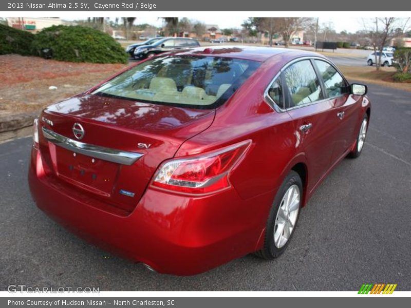 Cayenne Red / Beige 2013 Nissan Altima 2.5 SV