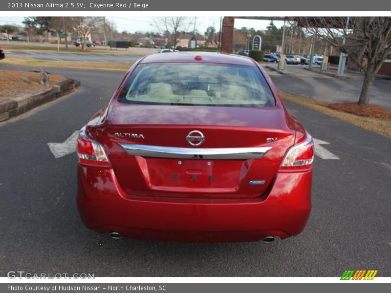 Cayenne Red / Beige 2013 Nissan Altima 2.5 SV