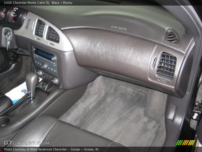 Black / Ebony 2006 Chevrolet Monte Carlo SS