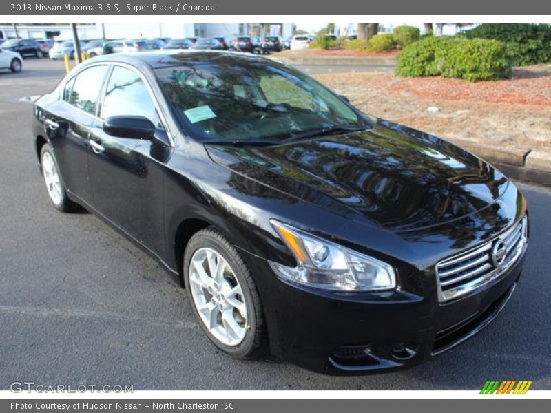 Super Black / Charcoal 2013 Nissan Maxima 3.5 S