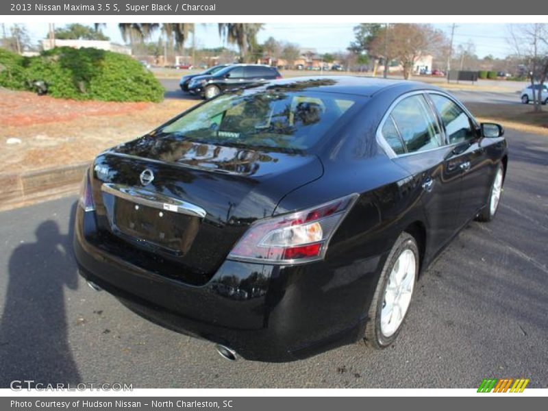 Super Black / Charcoal 2013 Nissan Maxima 3.5 S