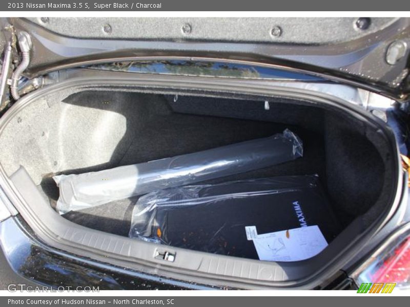 Super Black / Charcoal 2013 Nissan Maxima 3.5 S