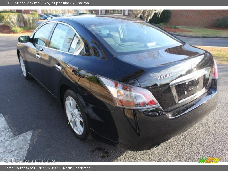 Super Black / Charcoal 2013 Nissan Maxima 3.5 S