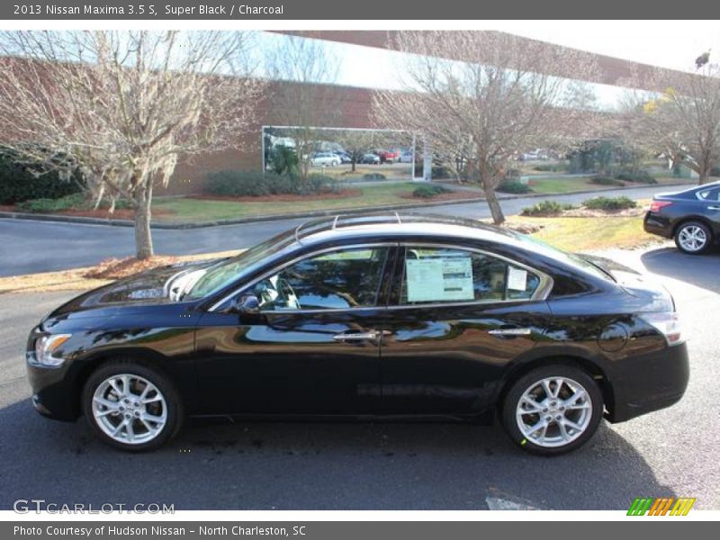 Super Black / Charcoal 2013 Nissan Maxima 3.5 S
