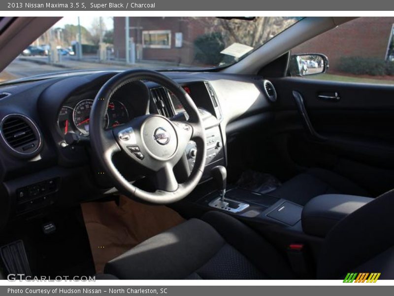 Super Black / Charcoal 2013 Nissan Maxima 3.5 S