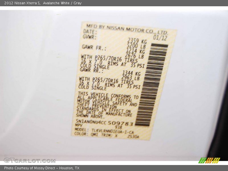Avalanche White / Gray 2012 Nissan Xterra S
