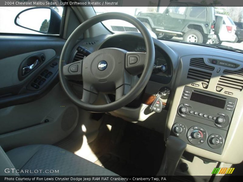 Light Driftwood Metallic / Neutral 2004 Chevrolet Malibu Sedan
