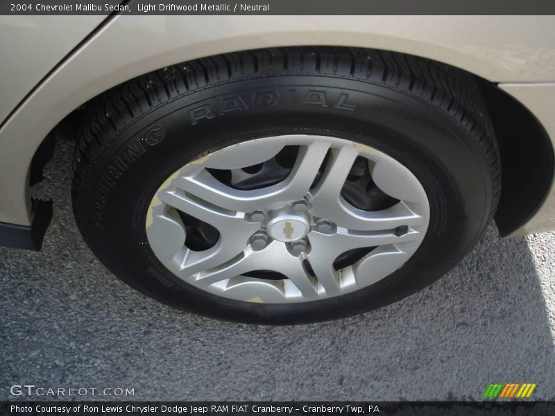 Light Driftwood Metallic / Neutral 2004 Chevrolet Malibu Sedan