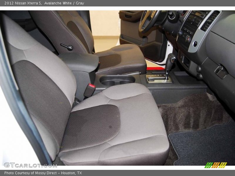 Avalanche White / Gray 2012 Nissan Xterra S