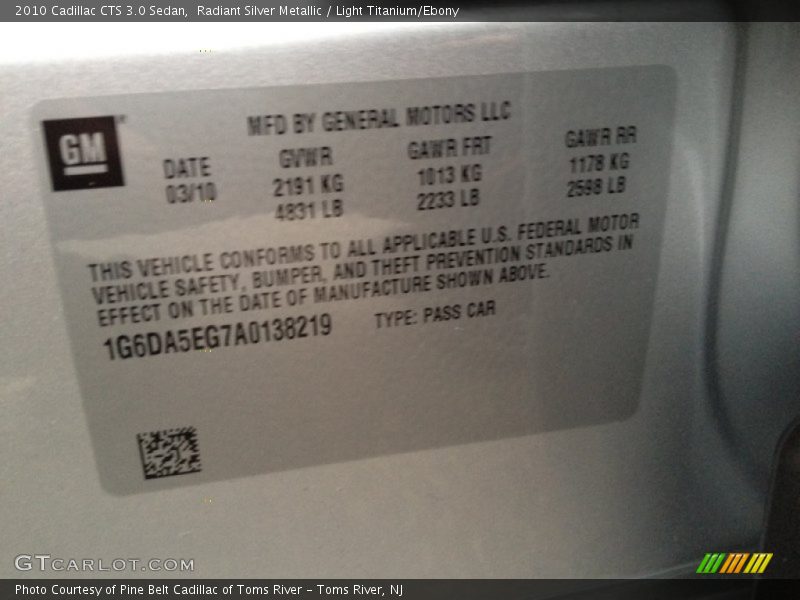 Radiant Silver Metallic / Light Titanium/Ebony 2010 Cadillac CTS 3.0 Sedan