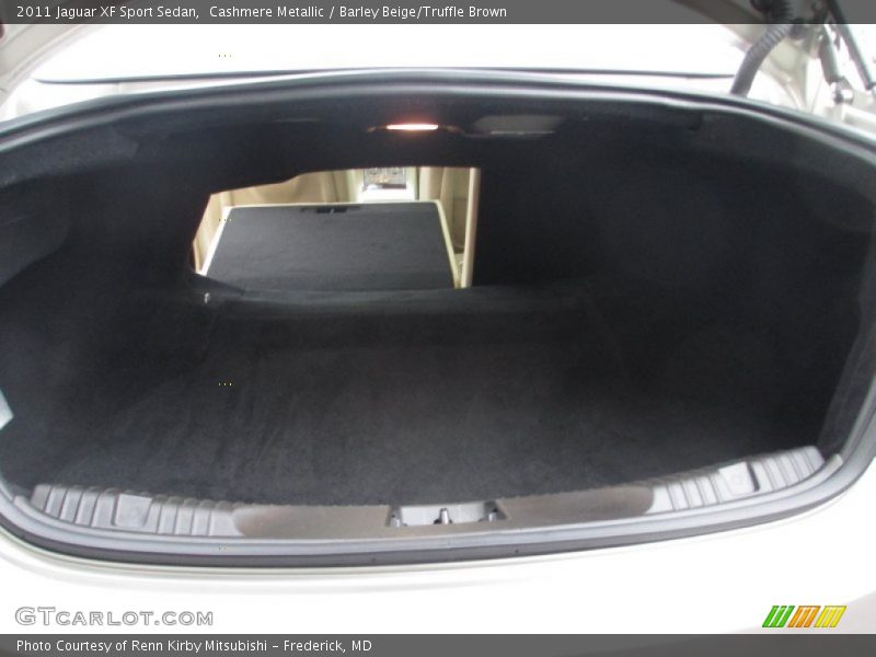 Cashmere Metallic / Barley Beige/Truffle Brown 2011 Jaguar XF Sport Sedan