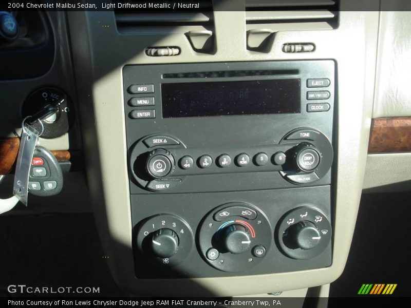 Light Driftwood Metallic / Neutral 2004 Chevrolet Malibu Sedan